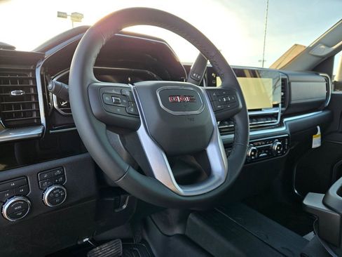 New 2025 GMC Sierra 2500 SLE w/ SLE Value Package; image 20