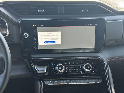 Used 2024 GMC Sierra 1500 AT4 w/ Technology Package image 29