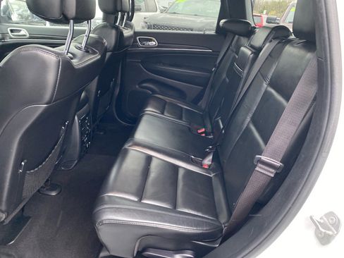 Used 2020 Jeep Grand Cherokee Limited image 25