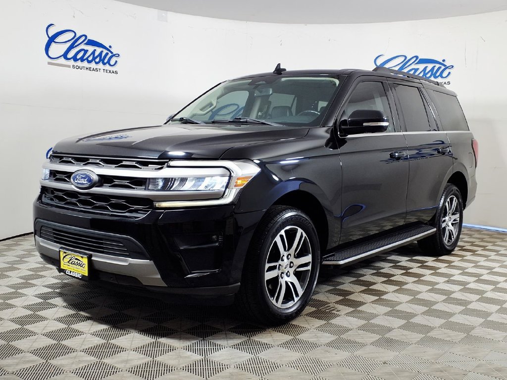Used 2023 Ford Expedition XLT RWD image 5