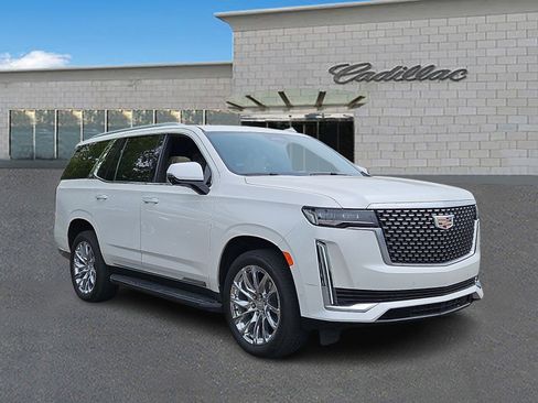 Used 2021 Cadillac Escalade Premium Luxury w/ Performance Package AWD/4WD image 3