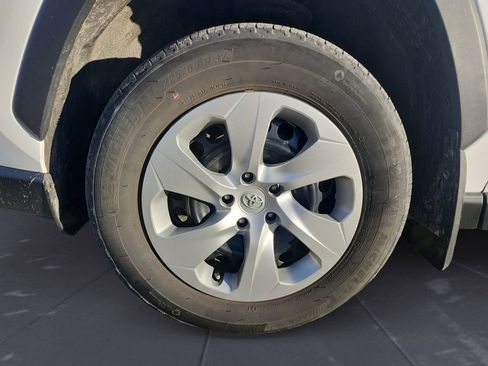 Certified 2023 Toyota RAV4 LE image 14