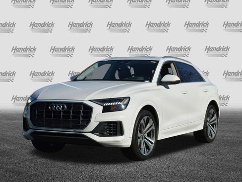 Used 2019 Audi Q8 Prestige w/ Luxury Package AWD/4WD image 7