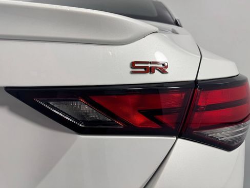 Used 2024 Nissan Sentra SR w/ SR Premium Package FWD image 7