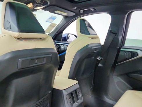 Used 2025 BMW X3 xDrive30i w/ Premium Package image 31