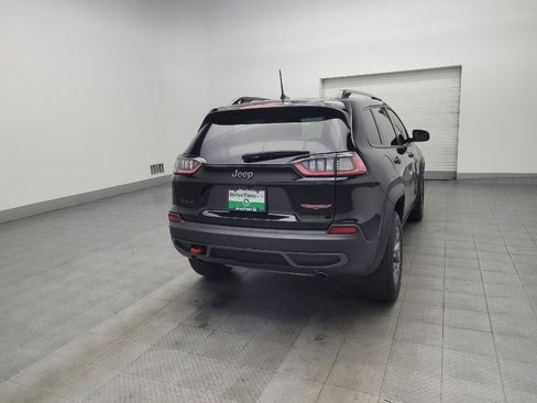 Used 2022 Jeep Cherokee Trailhawk image 9