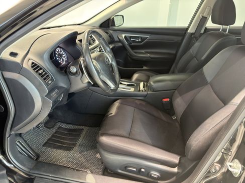 Used 2017 Nissan Altima 2.5 SR image 13
