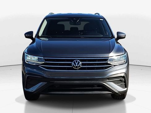 Used 2022 Volkswagen Tiguan SE image 11