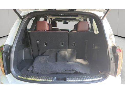Used 2023 Kia Telluride SX Prestige AWD/4WD image 12