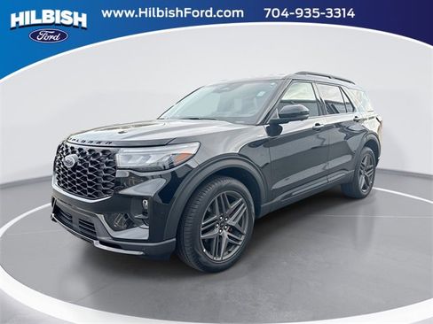 Used 2025 Ford Explorer ST-Line w/ ST-Line Street Pack image 1