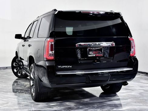 Used 2019 GMC Yukon Denali w/ Denali Ultimate Package AWD/4WD image 9
