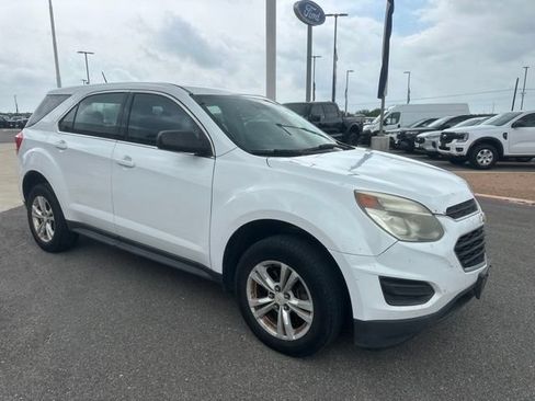 Used 2016 Chevrolet Equinox LS FWD image 2