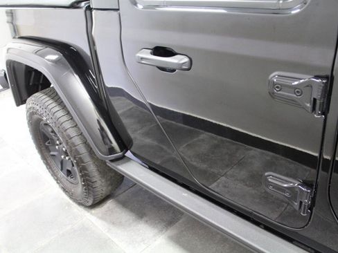 Used 2022 Jeep Gladiator Mojave w/ LED Lighting Group AWD/4WD image 36
