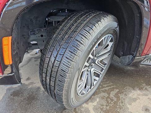 Used 2024 Jeep Wagoneer L Series II w/ Flexible Seating Group image 30