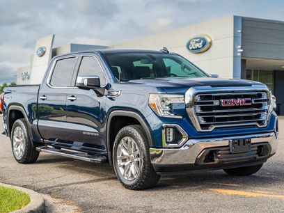 Used 2021 GMC Sierra 1500 SLT w/ SLT Convenience Package