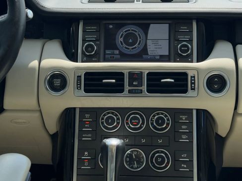 Used 2010 Land Rover Range Rover Supercharged AWD/4WD image 12