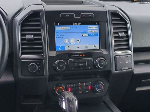 Used 2018 Ford F150 XLT w/ Equipment Group 302A Luxury image 32