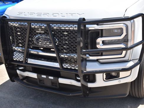 Used 2023 Ford F450 Platinum w/ FX4 Off-Road Package AWD/4WD image 14
