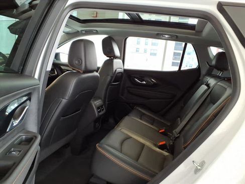 Used 2022 GMC Terrain AT4 w/ Infotainment Package II AWD/4WD image 17