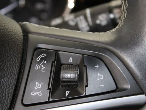 Used 2019 Buick Encore Essence image 21