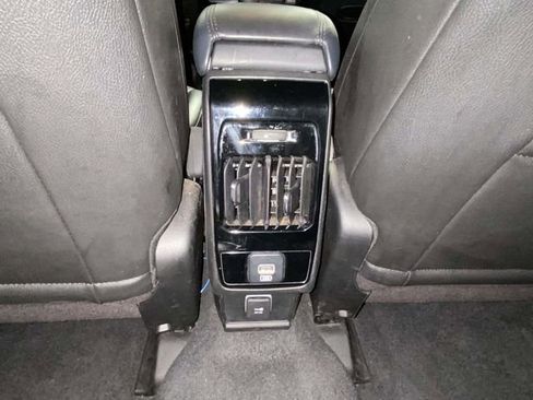 Used 2024 Jeep Compass Limited image 11