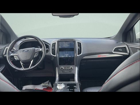 Used 2022 Ford Edge ST-Line image 16