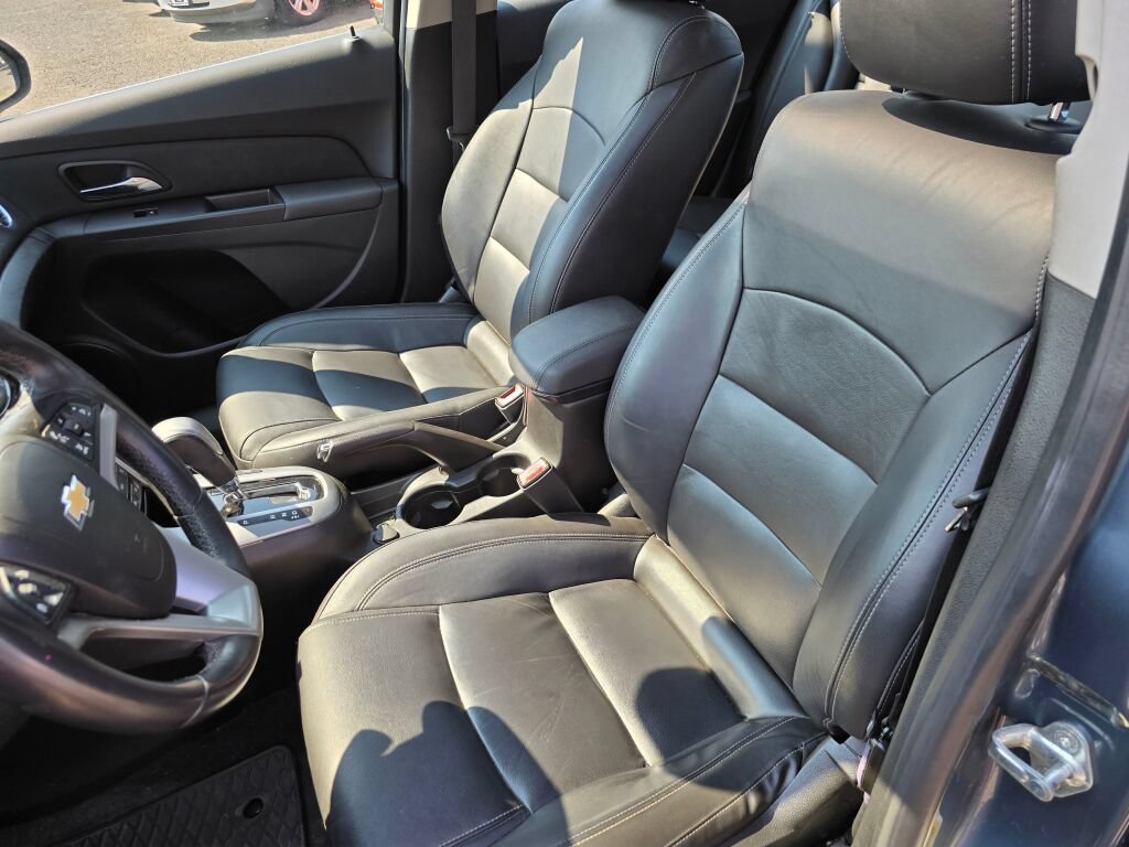 Used 2012 Chevrolet Cruze LTZ FWD image 23