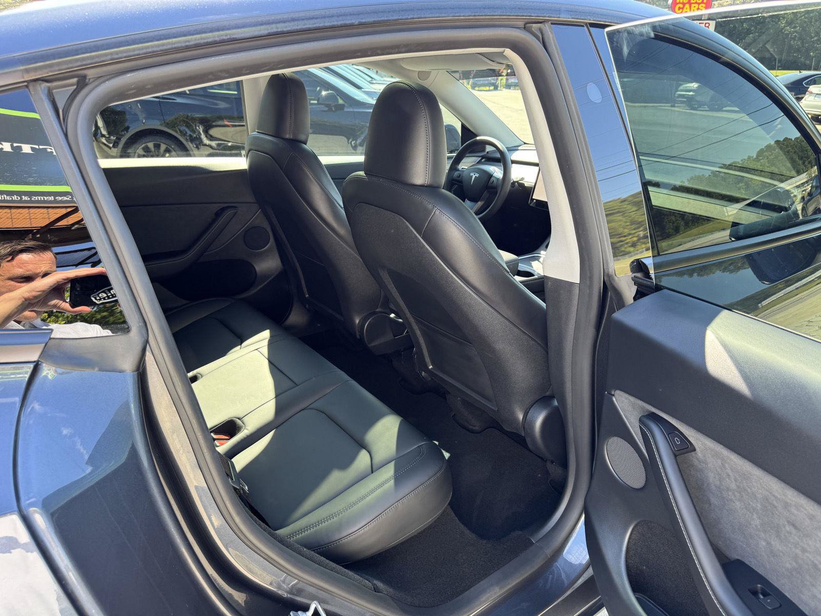 Used 2024 Tesla Model Y Long Range AWD/4WD image 14