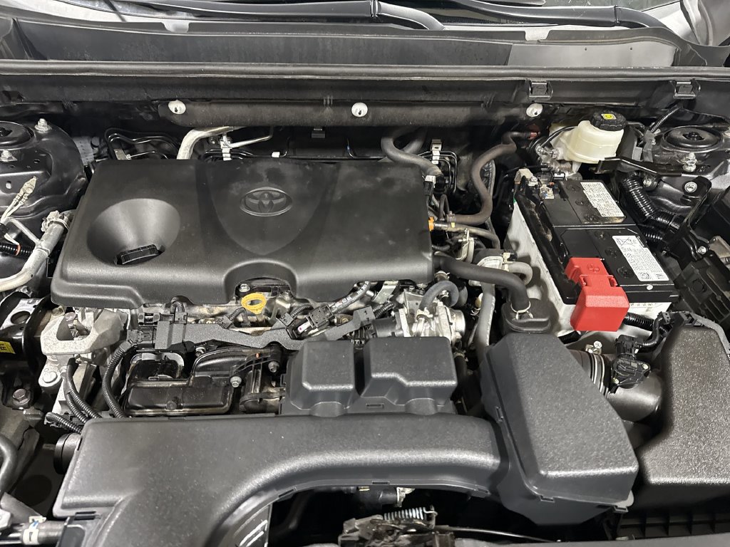 Used 2024 Toyota RAV4 LE FWD image 24