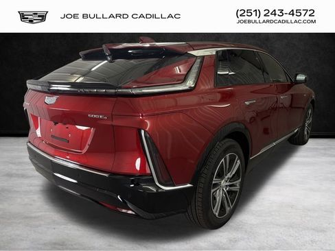 New 2026 Cadillac Lyriq Premium Luxury w/ LPO, Floor Liner Package image 2