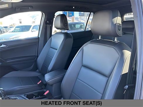 Used 2021 Volkswagen Tiguan SE R-Line image 18
