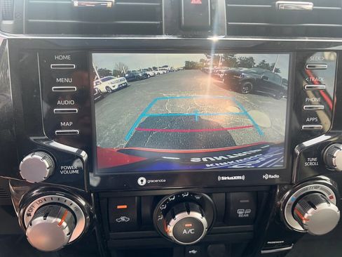 Used 2024 Toyota 4Runner TRD Off-Road Premium w/ Moonroof Package AWD/4WD image 25