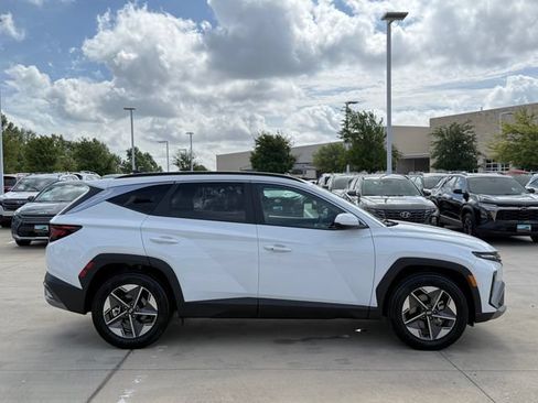Used 2026 Hyundai Tucson SEL FWD image 6