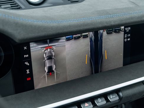 Certified 2024 Porsche 911 Dakar image 44