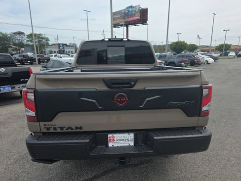 Used 2024 Nissan Titan PRO-4X w/ Pro-4x Convenience Package AWD/4WD image 6