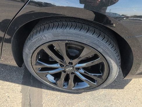 Used 2024 Chevrolet Malibu LT w/ Midnight Edition FWD image 12