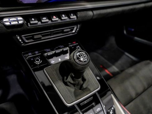 Used 2022 Porsche 911 Targa 4 GTS image 17