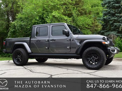 Used 2022 Jeep Gladiator Sport AWD/4WD image 10