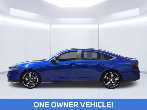 Used 2024 Honda Accord Sport image 2