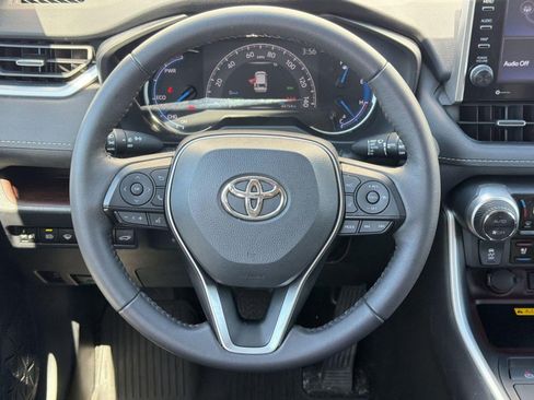 Certified 2022 Toyota RAV4 Limited AWD/4WD image 15