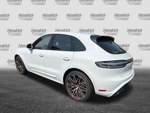 Used 2023 Porsche Macan AWD/4WD image 10