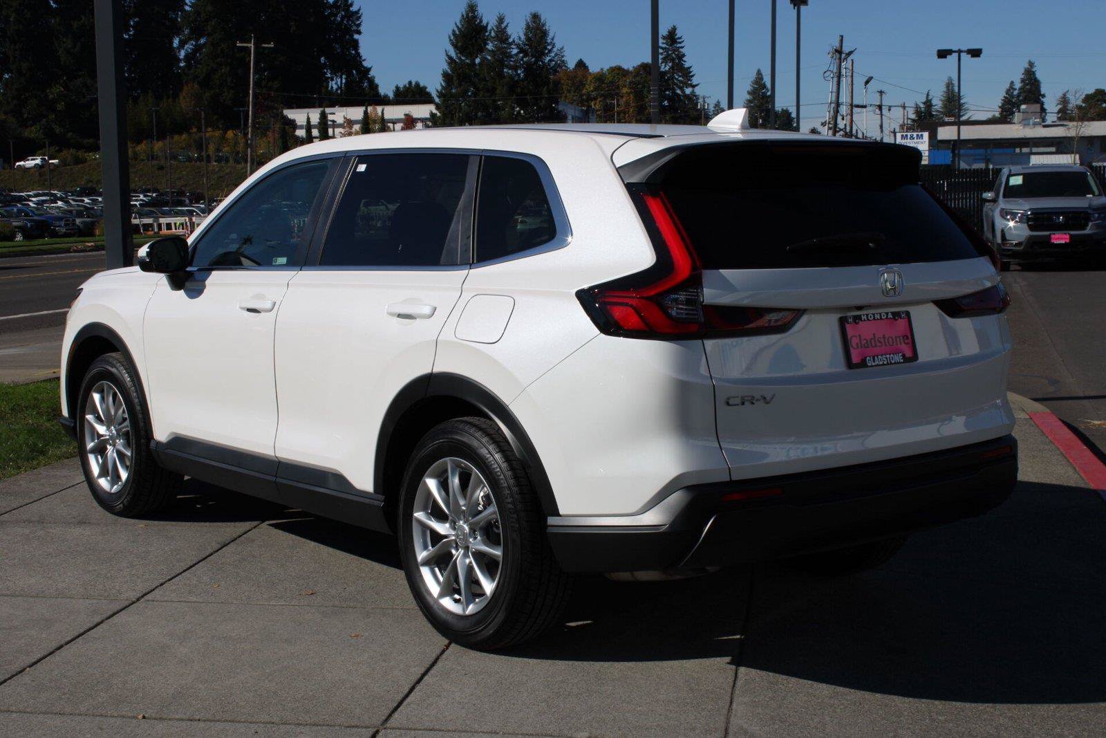 Used 2026 Honda CR-V EX image 3