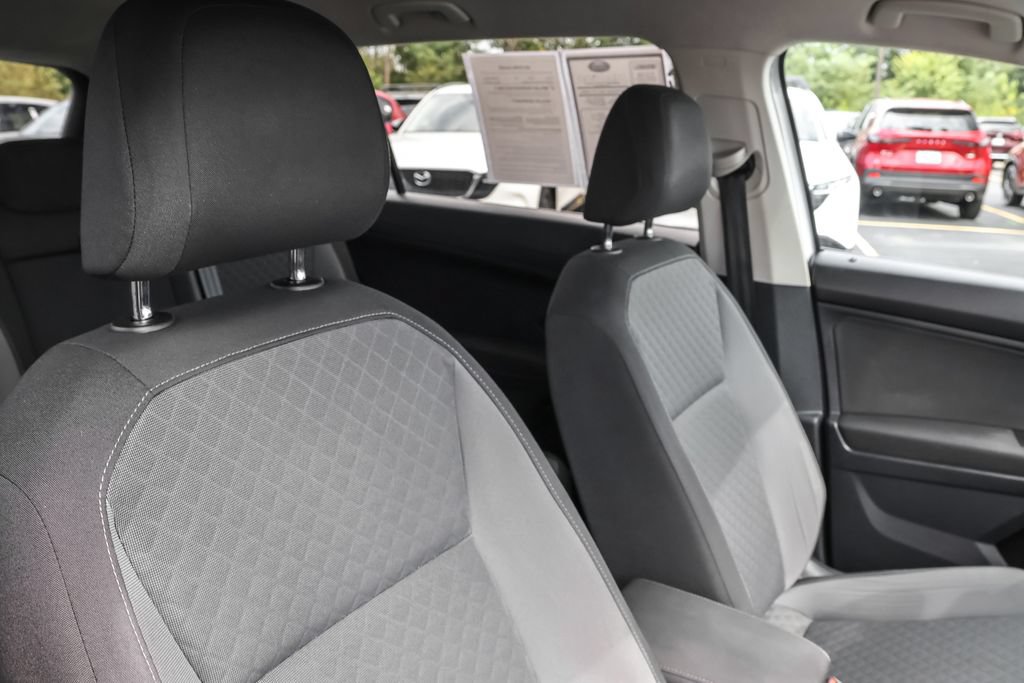 Used 2018 Volkswagen Tiguan S w/ 3rd Row Seat Package AWD/4WD image 35