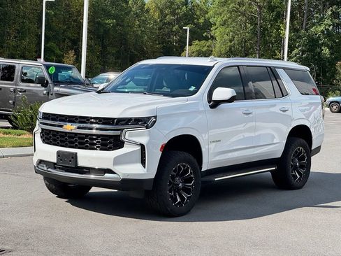 Used 2023 Chevrolet Tahoe LS AWD/4WD image 2