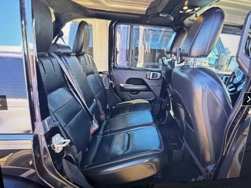 Used 2021 Jeep Wrangler Unlimited Sahara w/ Cold Weather Group image 20