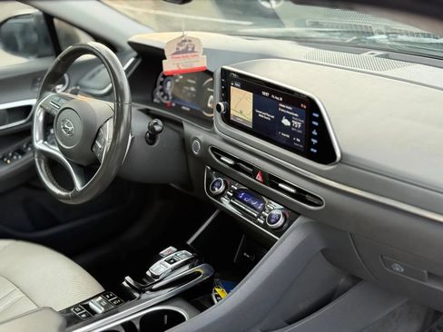 Used 2020 Hyundai Sonata Limited FWD image 14