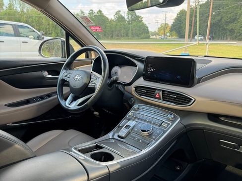 Used 2023 Hyundai Santa Fe SEL w/ Premium Package image 10