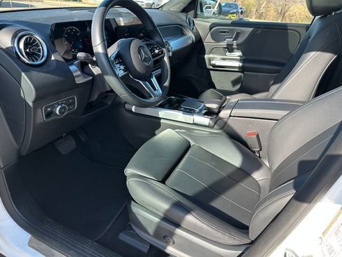 Used 2023 Mercedes-Benz EQB 300 4MATIC w/ Exclusive Package image 20