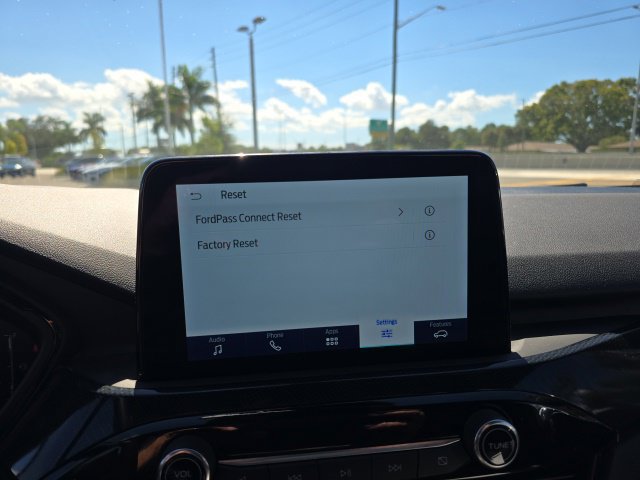 Used 2025 Ford Escape ST-Line FWD image 14