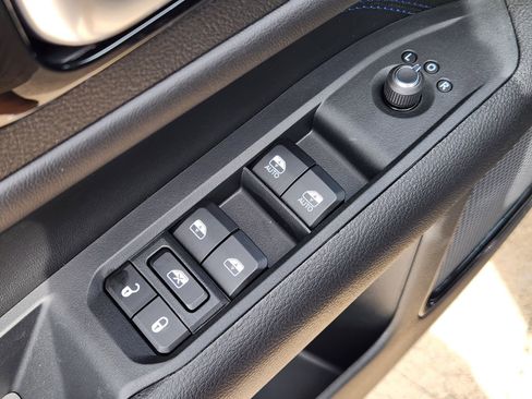 New 2026 Jeep Compass Latitude AWD/4WD image 33